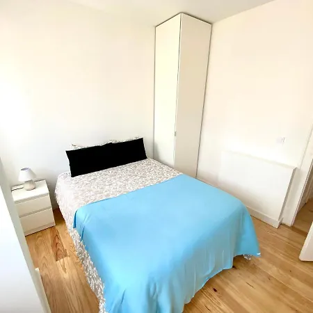 20-2 Castle View With French Terrace Apartmán