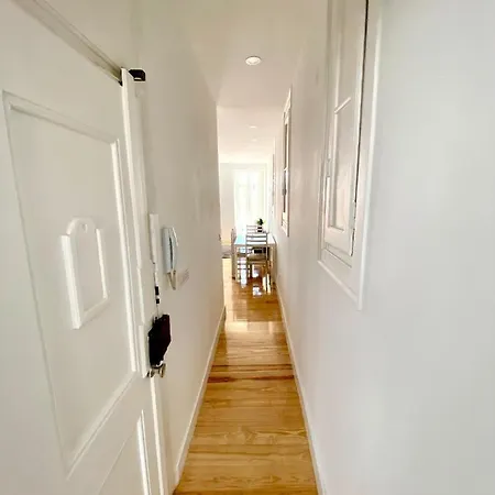 20-2 Castle View With French Terrace * Lissabon