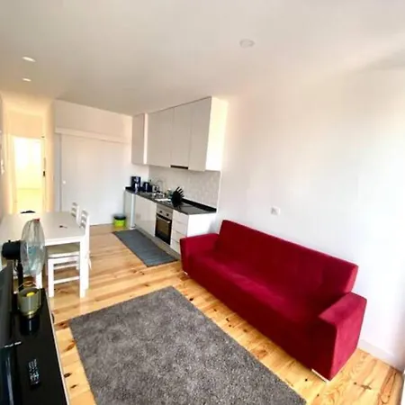 20-2 Castle View With French Terrace Apartment